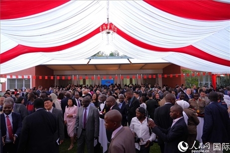 國慶招待會現(xiàn)場。人民網(wǎng)記者 黃煒鑫攝