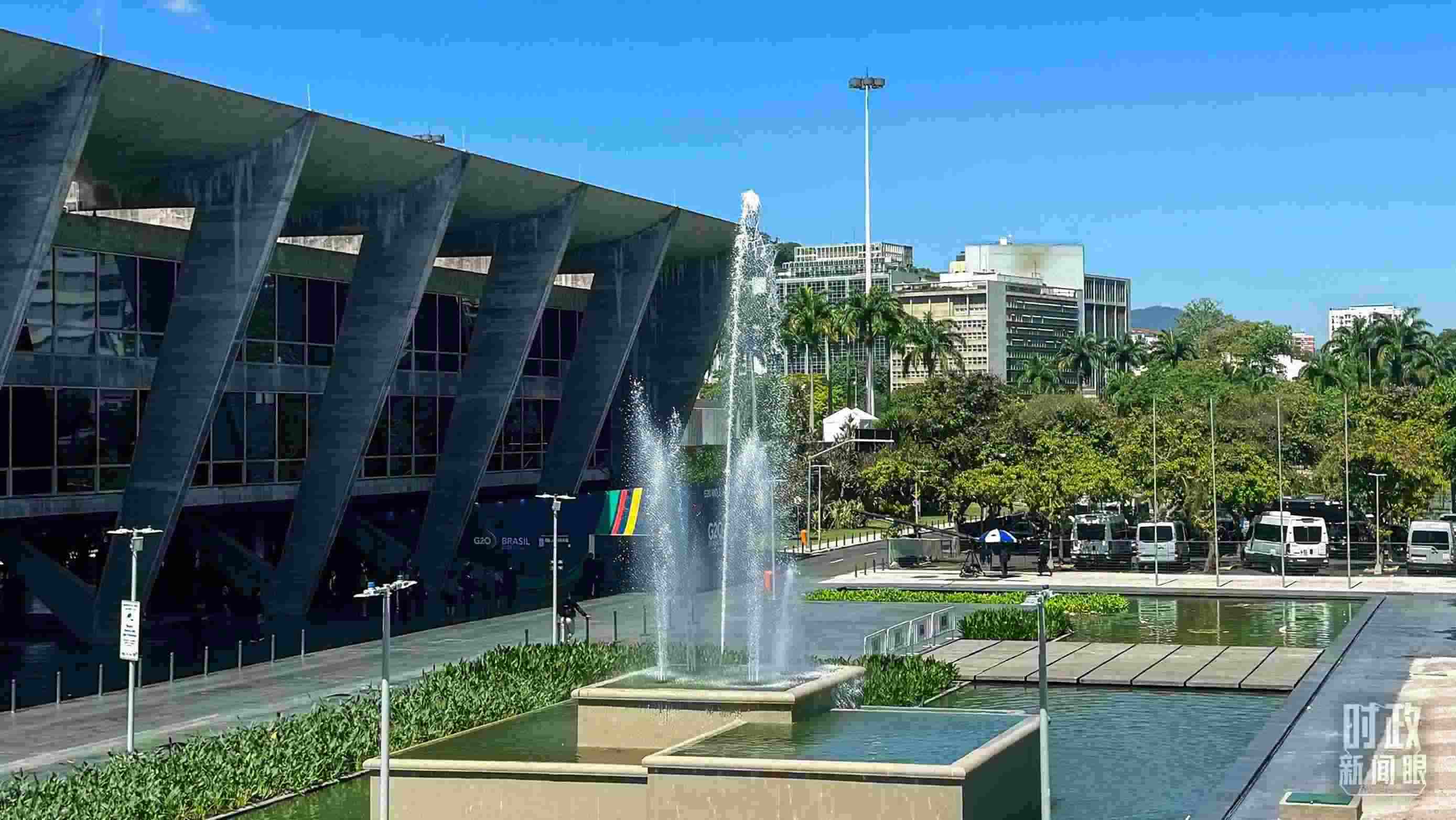 △G20峰會舉辦地，巴西里約熱內(nèi)盧現(xiàn)代藝術(shù)博物館。（總臺央視記者趙怡彬拍攝）