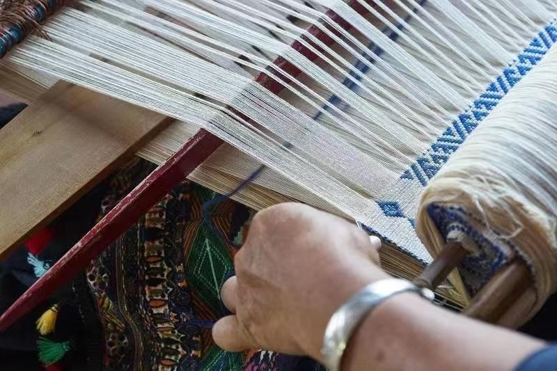 黎族傳統(tǒng)紡染織繡技藝。文化和旅游部非物質(zhì)文化遺產(chǎn)司供圖