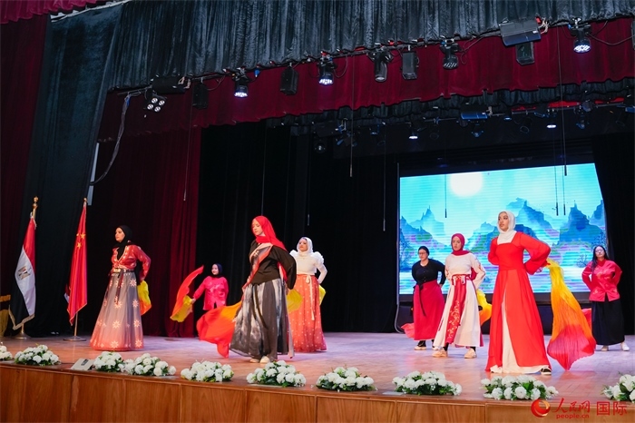 新春慶典活動(dòng)現(xiàn)場。人民網(wǎng) 塔里克·易卜拉欣攝