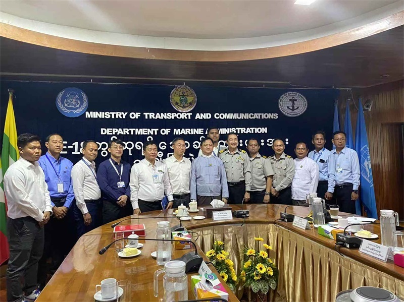 緬甸第18屆國家級港口設(shè)施安全聯(lián)合演習頒獎儀式現(xiàn)場。中緬油氣管道公司供圖