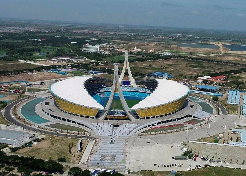 由中國(guó)援建的柬埔寨國(guó)家體育場(chǎng)項(xiàng)目于2021年12月18日正式啟用。