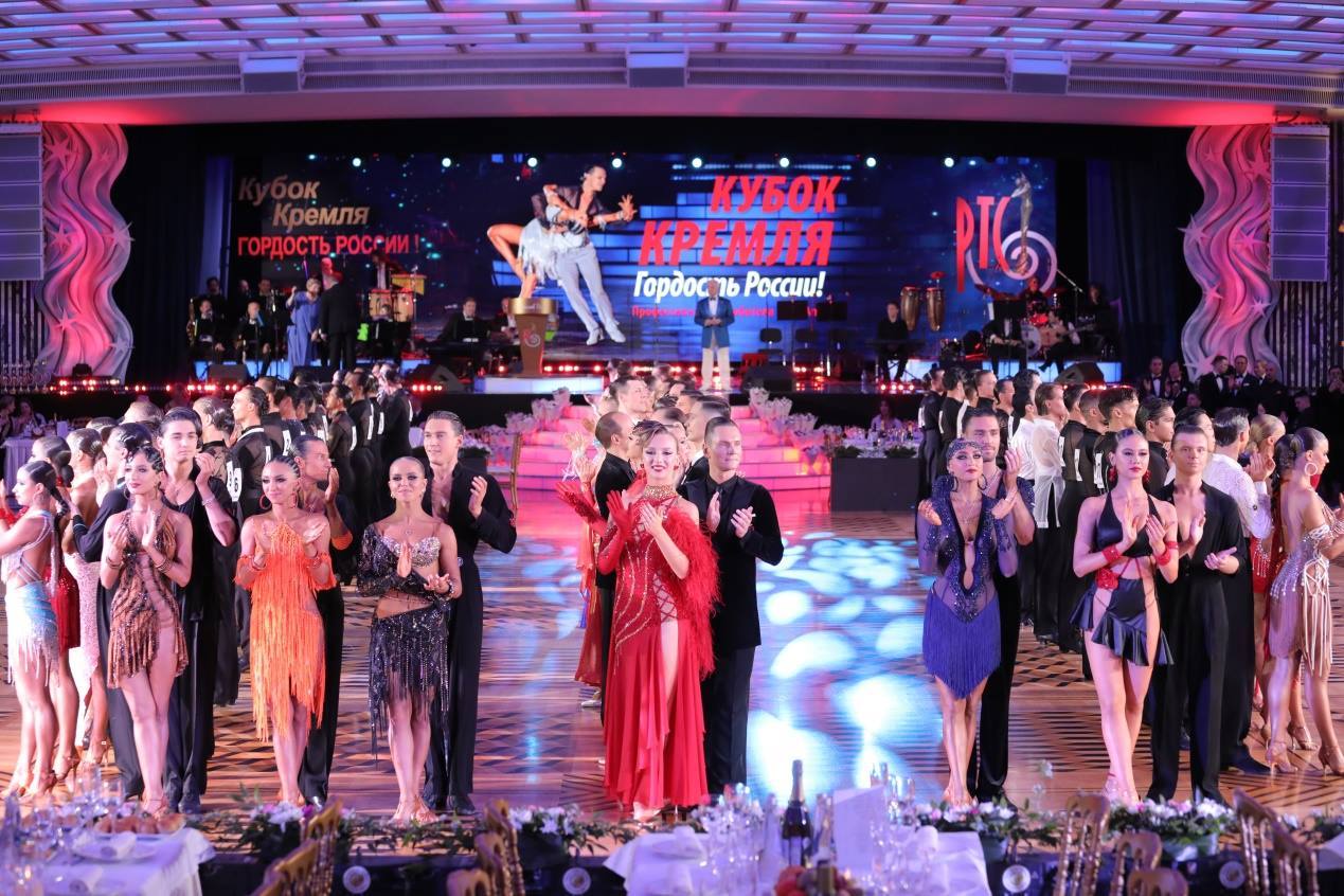 第七屆“克里姆林宮杯”國(guó)標(biāo)舞錦標(biāo)賽現(xiàn)場(chǎng)。于子恒攝