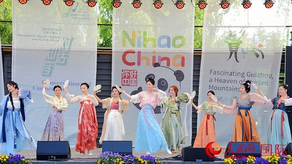 舞蹈《寄明月》。人民網(wǎng)記者 殷淼