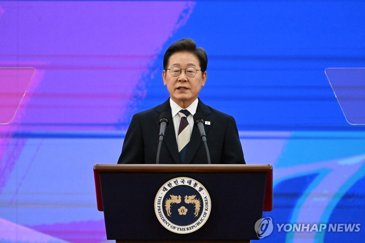 李在明4日上午在第21屆韓國總統(tǒng)就職宣誓儀式上宣誓就職。（圖片來源：韓聯(lián)社）